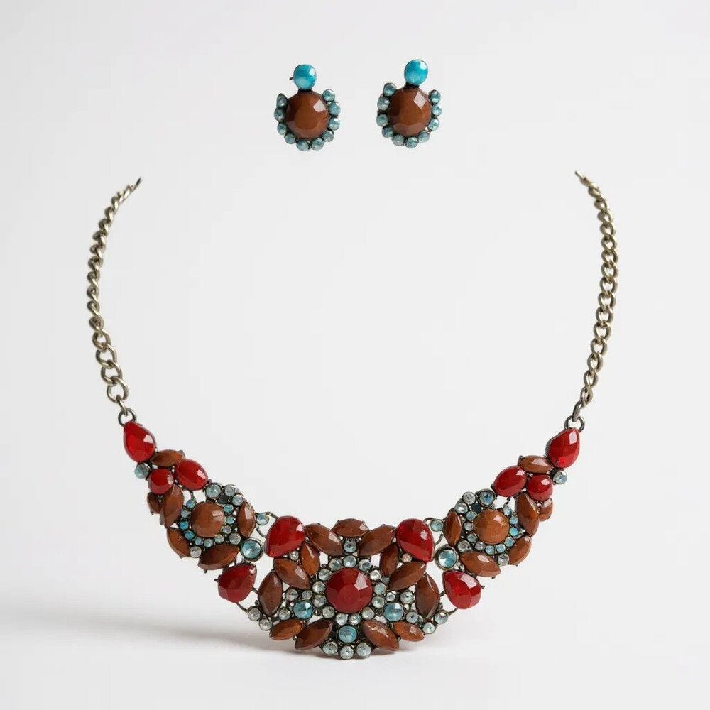 Victorian Style Multi Red And Blue stud Gold Tone Link necklace earring set